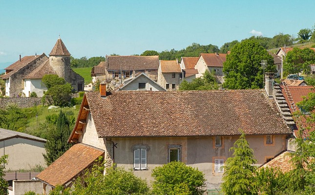 Village de Lhuis