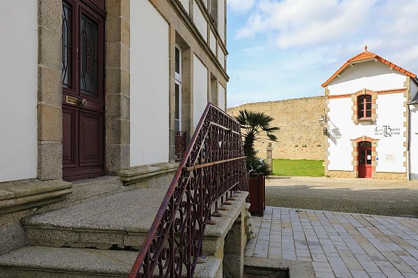 Les Bains de la Reine