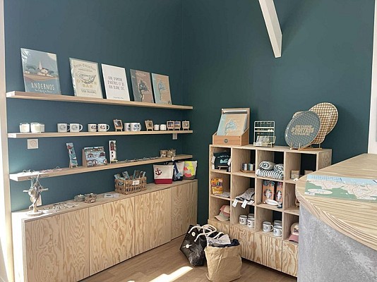 Andernos Tourisme.jpg Boutique.jpg 2