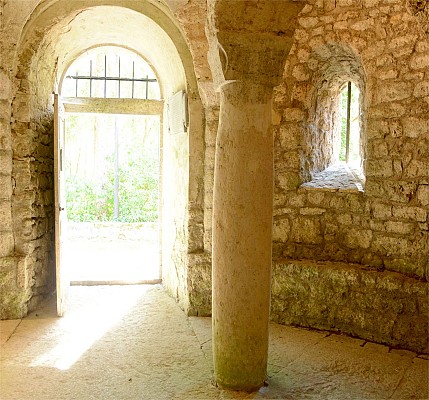 Crypte Saint-Domitien