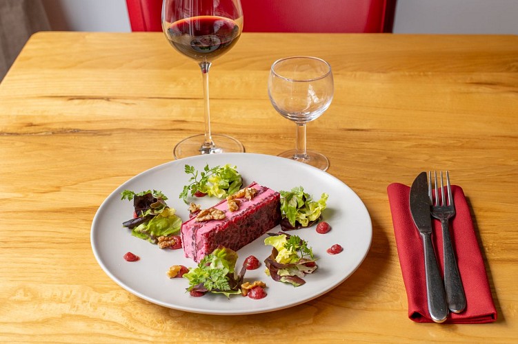 b97acec8e012334baa04807a3cafb2b6