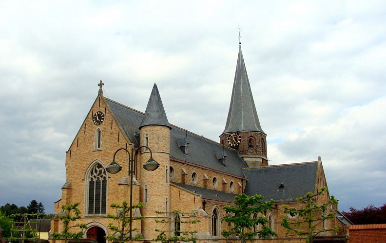Sint-Pietersbandenkerk Uitbergen