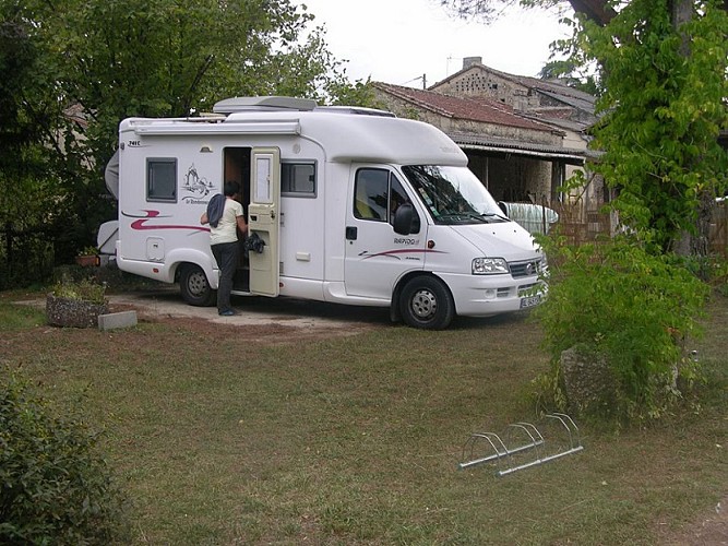 Aire camping car Château des Cordonniers1