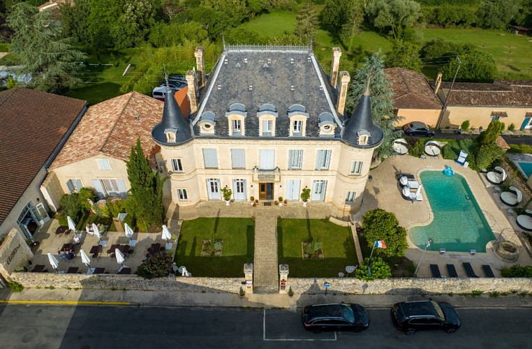 drone -  Hotel Edward 1er - Monpazier - Dordogne -France - MODIF