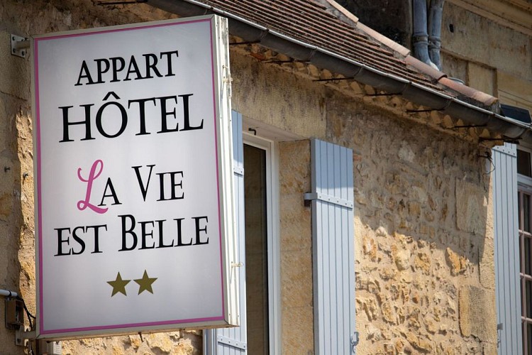 Appart Hôtel La Vie est Belle Lalinde Dordogne Périgord bastide