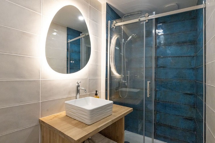 Hotel Barnea Biarritz salle de bain