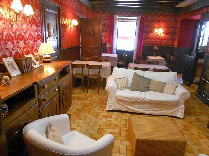 Hôtel Camou - coin salon - Uhart-Cize
