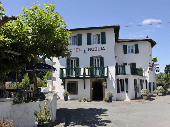 Hôtel Noblia - façade hôtel - Bidarray