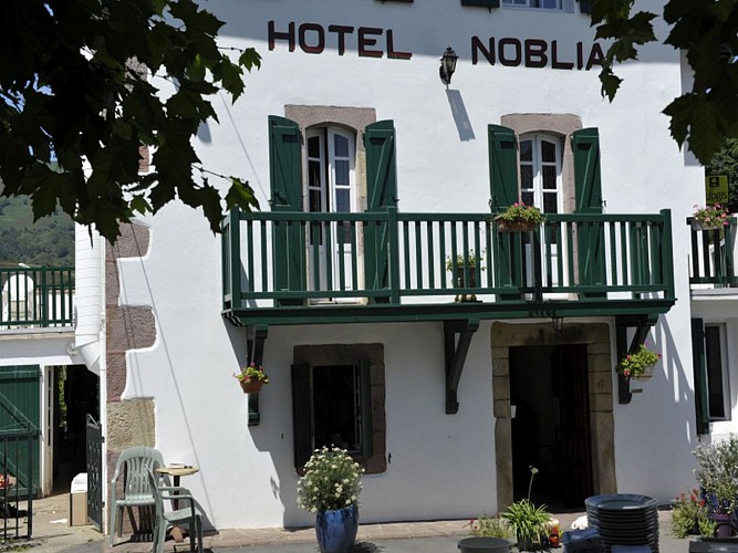 Hôtel Noblia - façade - Bidarray