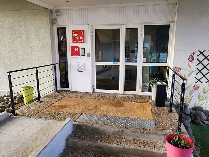 atlantic_hotel_pau_entree_jour