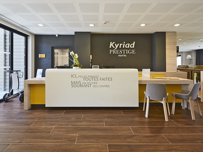Hôtel Kyriad Prestige - Pau - Réception