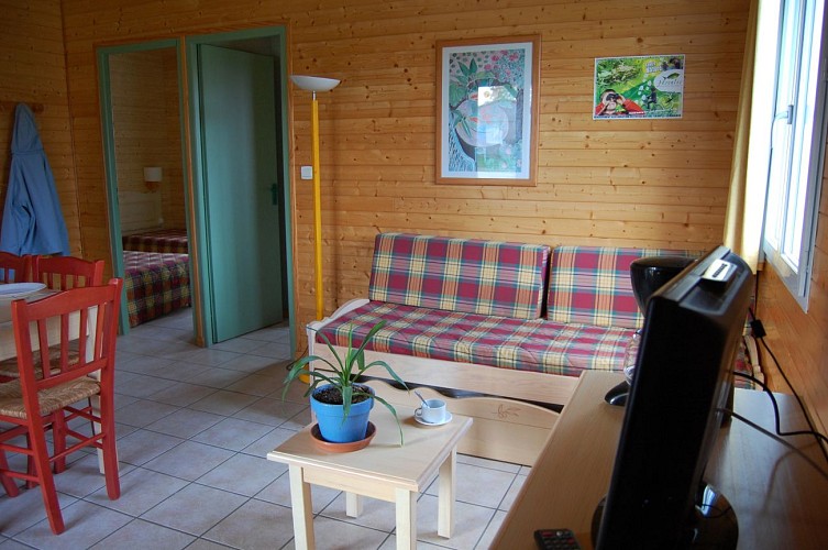 chalet bis page 11.JPG_2