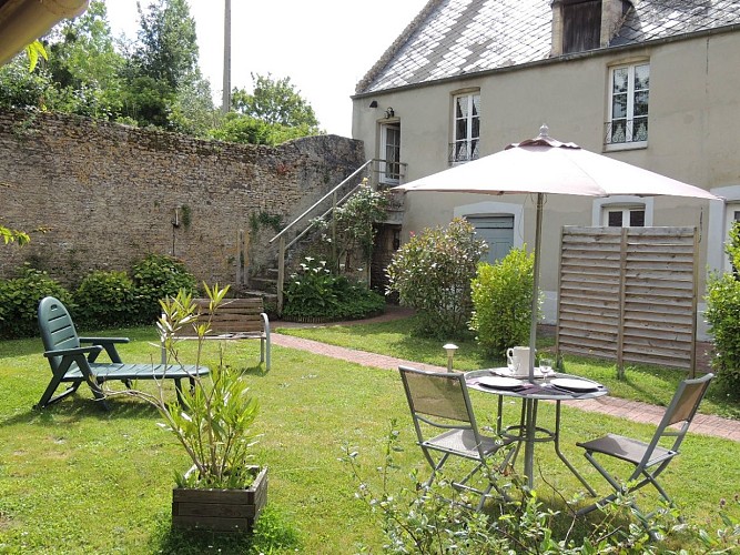 Jardin Gîte Aux couleurs du temps