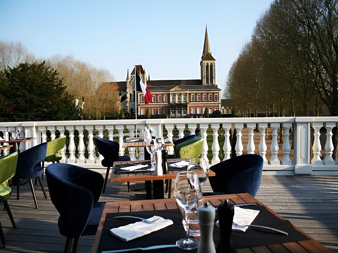 Manoir-de-l-Eveche-Terrasse