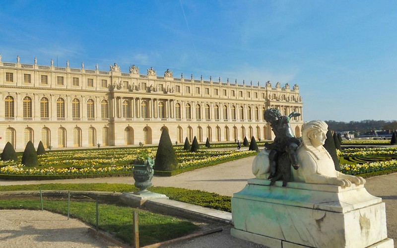 Skip the Line Palace of Versailles by Train from Paris
