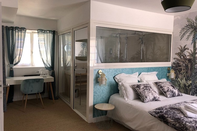 CHAMBRE BLEUE-BOUVELLE