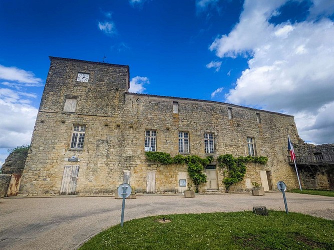 Mairie_Chateau_-_Pujols_-_OTCP_E_Gaye_2021 (1)