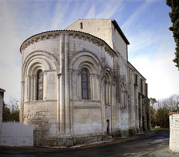 L'église Saint-Eutrope à Beauvoir-sur-Niort