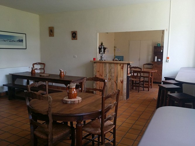 Salle à manger-cuisine gîte Chaneü