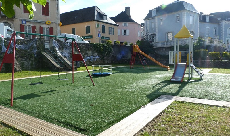 aire-de-jeux-de-tardets
