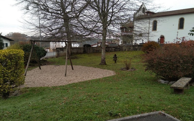 balançoire Halsou 1440x900