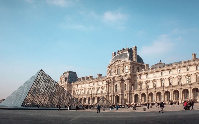 Skip the Line Tickets to Orsay Museum & Paris City Tour