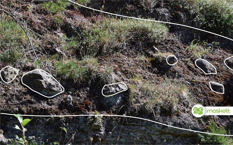 Les projections du volcan explosif