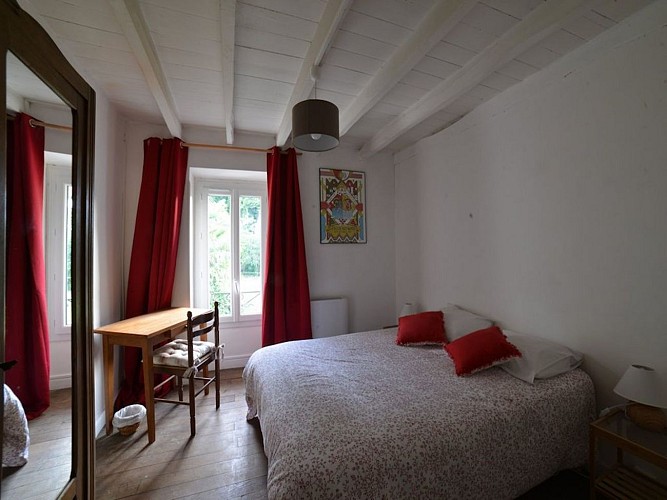 Etxe-Arrossa-chambre-2