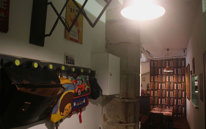 Couloir Intérieur - A la Cantine