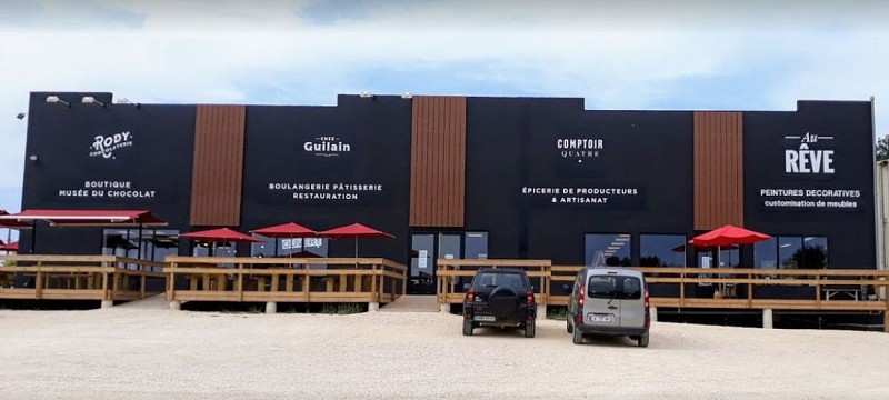 Comptoir-Quatre-exterieur