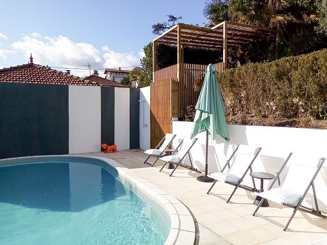 agen-quand-la-ville-dort-chambre-hotes-piscine-destination-agen-tourisme