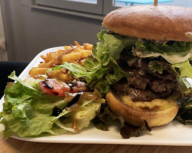 O'my'k Burger - Hamburger - OLORON SAINTE-MARIE (©LATRILLE MICKAEL)