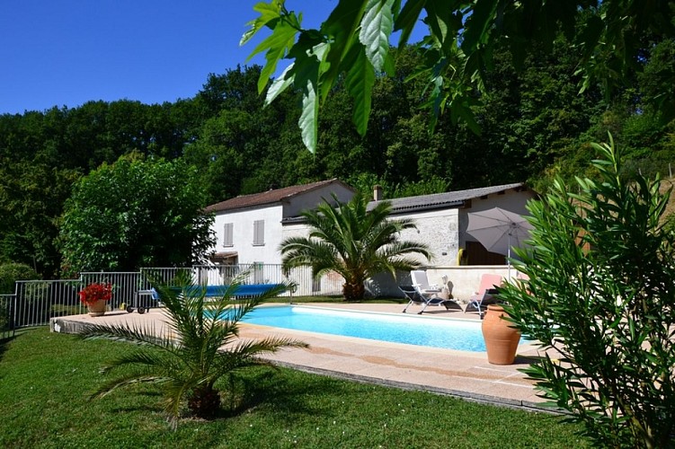 Beaugas-CH-Les-trois-moulins---M-et-Mme-Blondel--5---800x600-