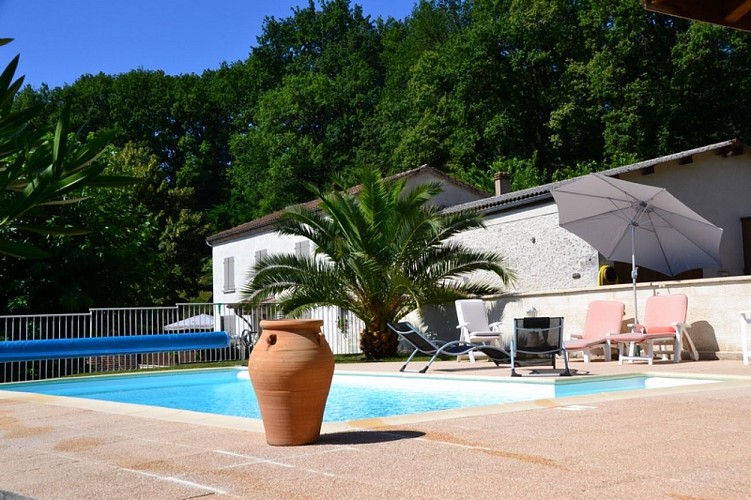 Beaugas-CH-Les-trois-moulins---M-et-Mme-Blondel--6---800x600-