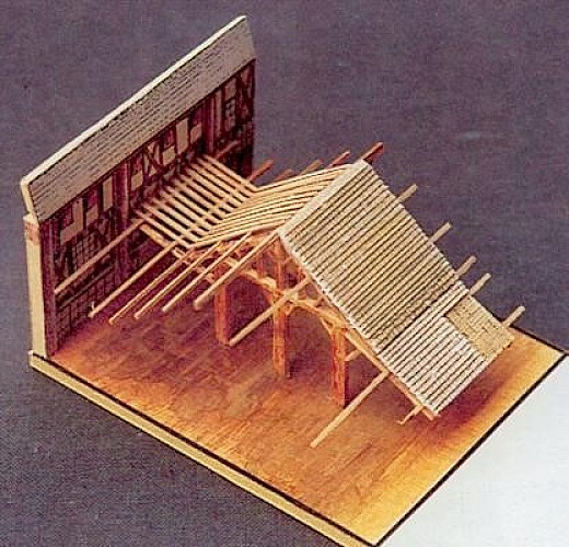 MAQUETTE-DE-LA-HALLE-MEDIEVALE-DE-NIORT--LEP-T