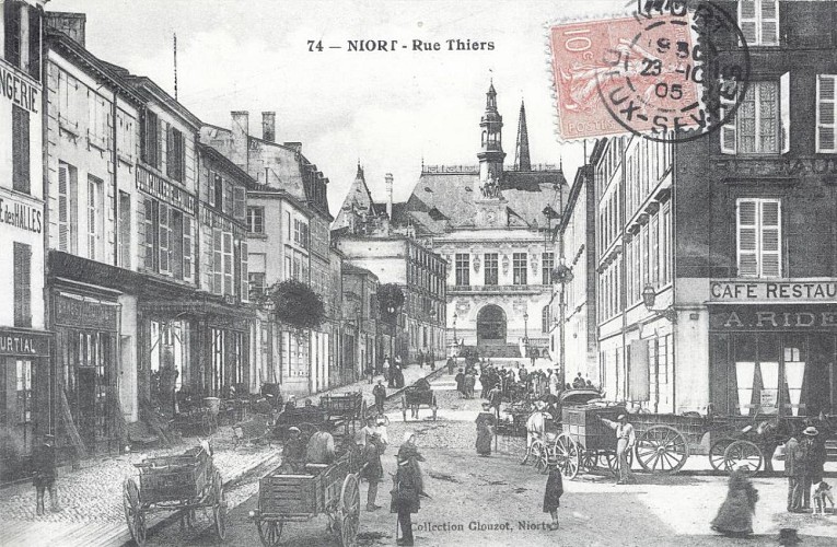 L'Hôtel de Ville au début du XXème siècle