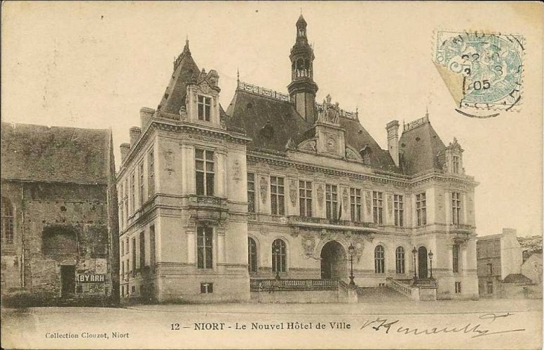 HOTEL-DE-VILLE--carte-postale-ancienne-