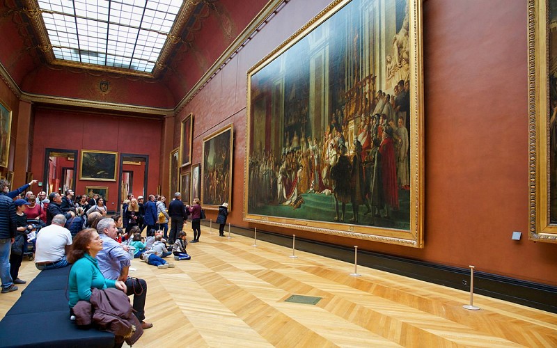 Louvre Museum Small Group Guided tour