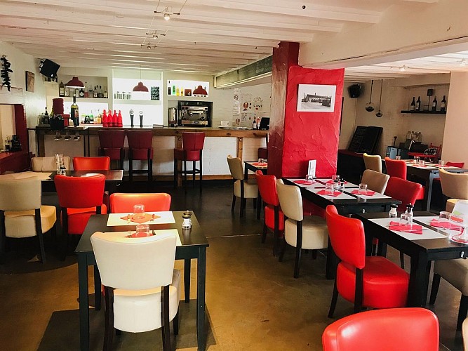 Table-des-Docks-Biarritz-Salle1