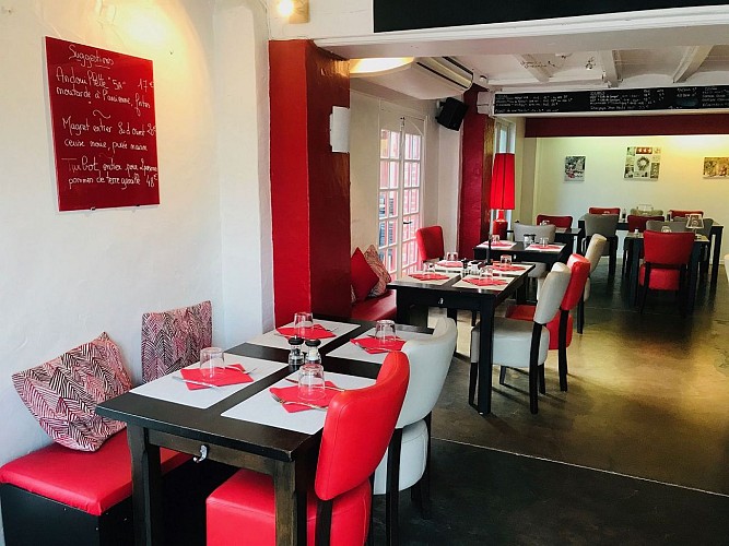 Table-des-Docks-Biarritz-Salle2