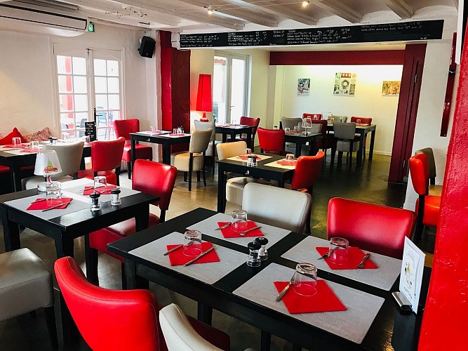 Table-des-Docks-Biarritz-Salle5