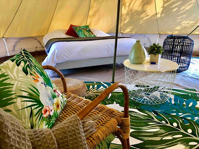 REFUGE DE CAMPAGNE - LES BIVOUACS