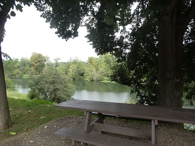 aire de pique-nique Sourzac, vue sur la rivière 3 2