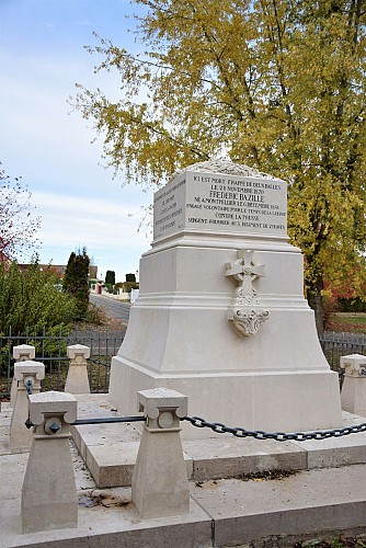 Monument Frédéric Bazille