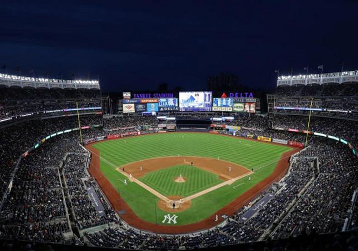 MLB (Baseball) - Ticket to see a Yankees Game at Yankee Stadium - New York