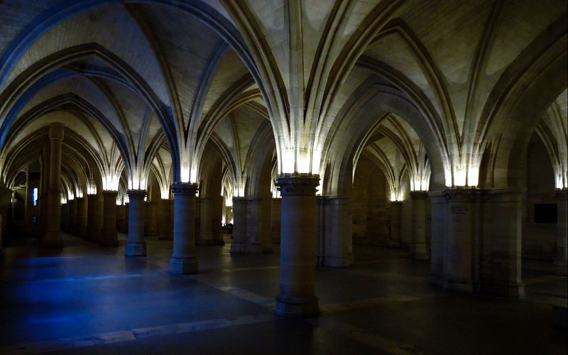 Skip the Line Ticket to Conciergerie with Histopad