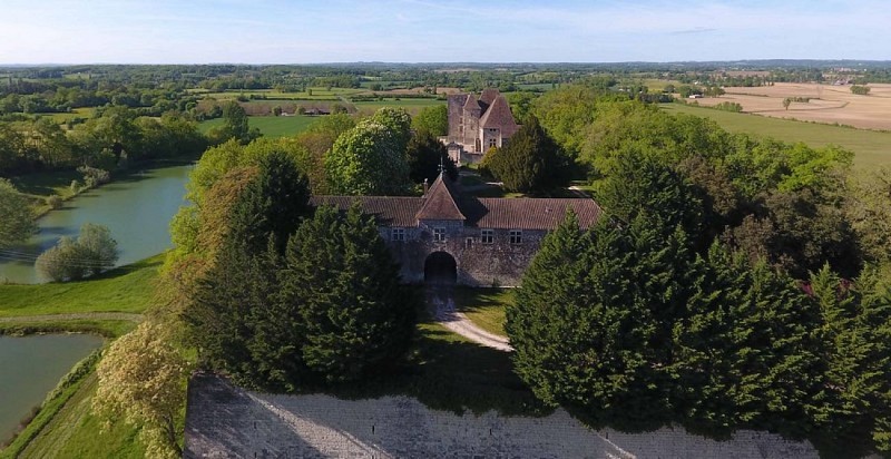 ensemble-du-chateau-2