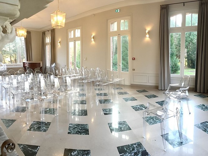 Salon Chateau