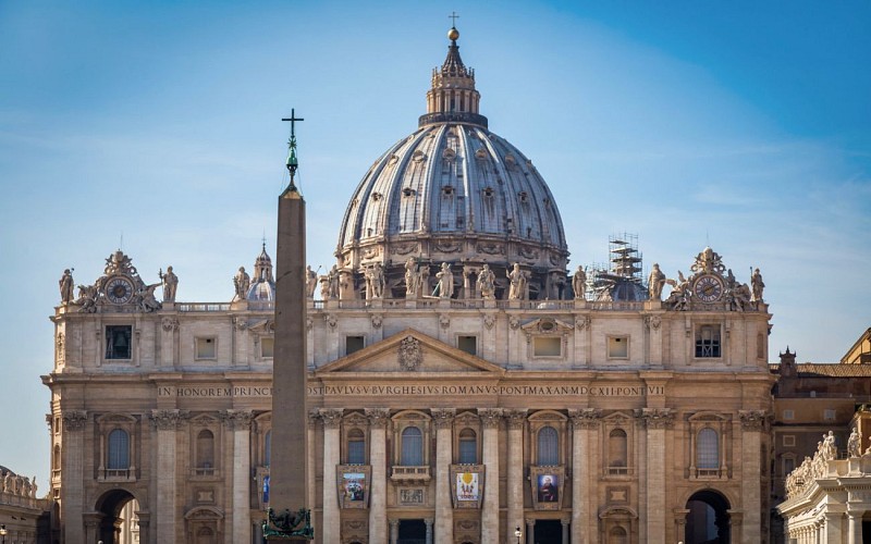 Exclusive Entry: Sistine Chapel Express, St. Peter’s Basilica & Vatican Crypts Tour