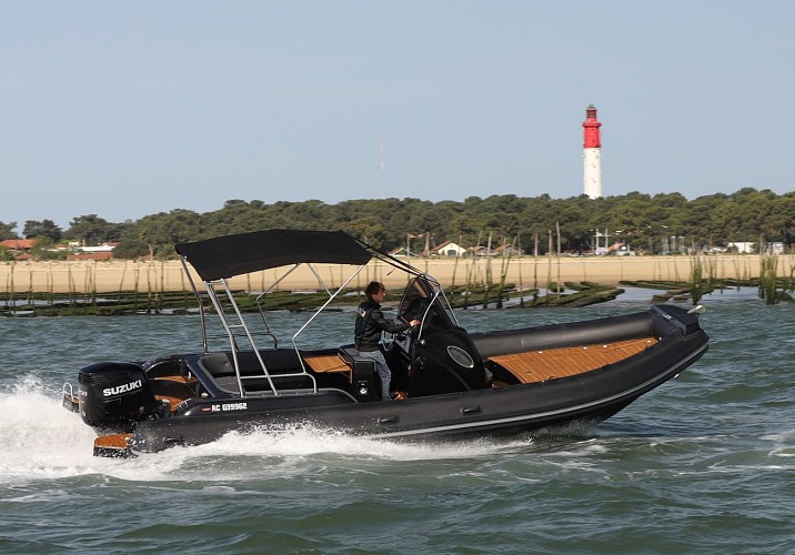 Semi rigide - Nautica LED 750XL T - 250cv SUZUKI - le Poulpe